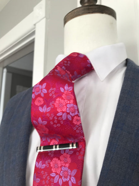 Rose and lavender tones tie set