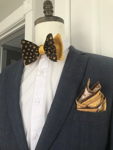 Brown print with gold print reversible Bowtie set (FATBOW)