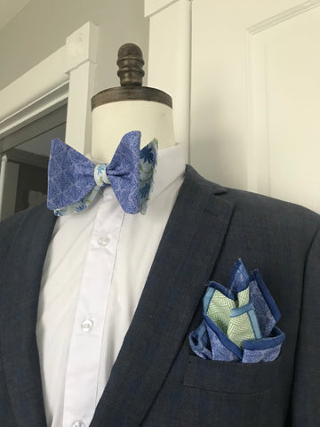 Light blue print with light green and blue print reversible Bowtie set (FATBOW)